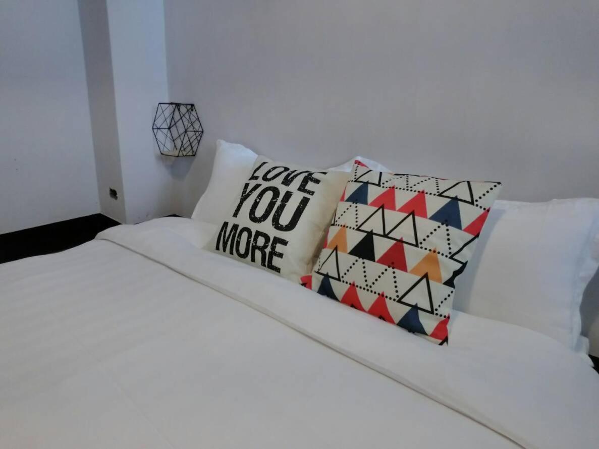 湘品旅館xiang Pin Hotel-有人旅宿東大門夜市湘品館-無電梯無電視 訂房後請注意訊息加line聯繫我 Хуалянь Экстерьер фото